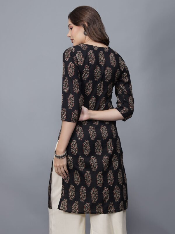 Women's Black Round Neck Cotton Straight Kurta - Etraana