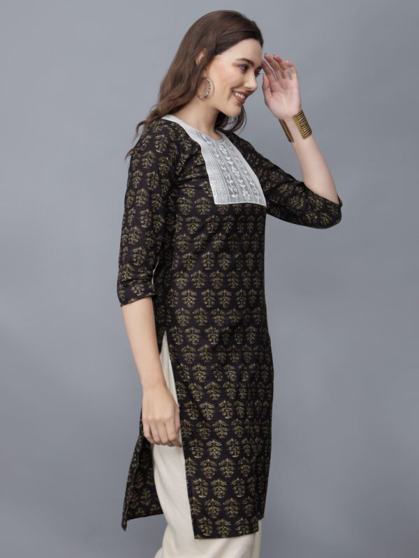 Women's Neck Design Black Floral Print Cotton Kurta - Etraana.com