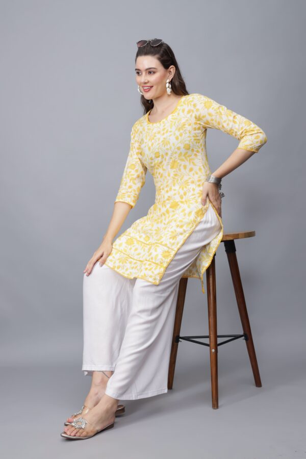 Women's Round-Neck Floral Print Cotton Kurta (Yellow) -Etraana.com