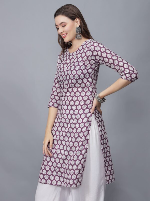 Women's Purple Round Neck Cotton Straight Kurta - Etraana