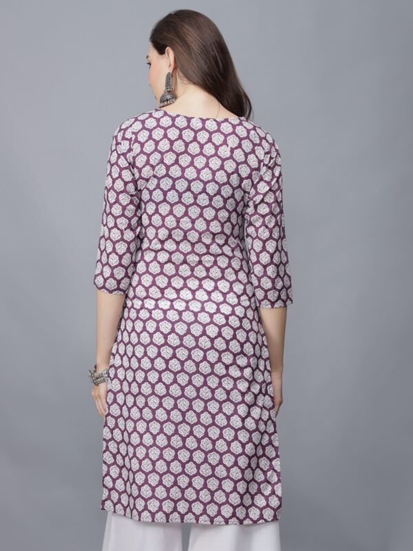 Women's Purple Round Neck Cotton Straight Kurta - Etraana