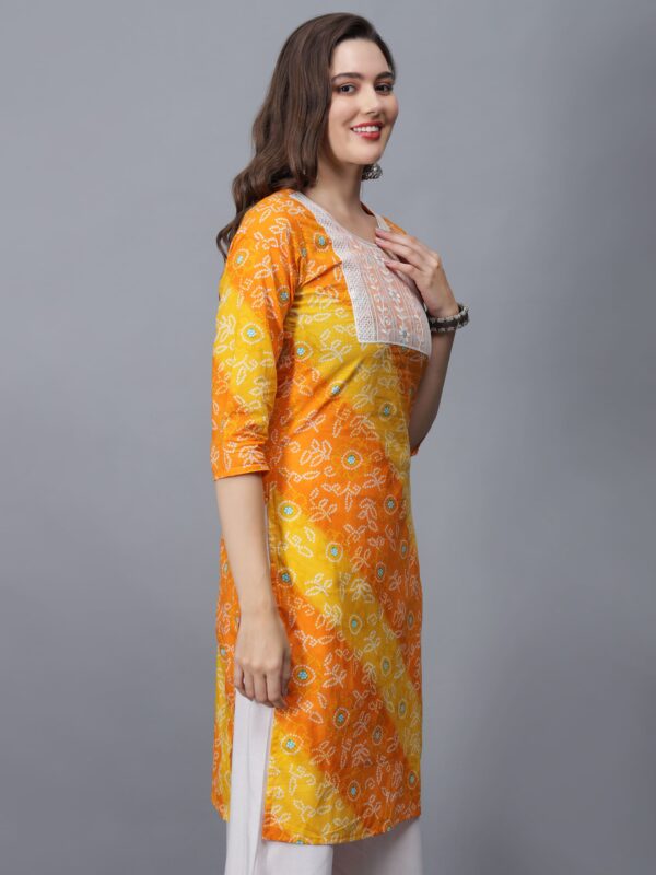 Women's Neck Design Bandhani Print Cotton Kurta - Etraana.com