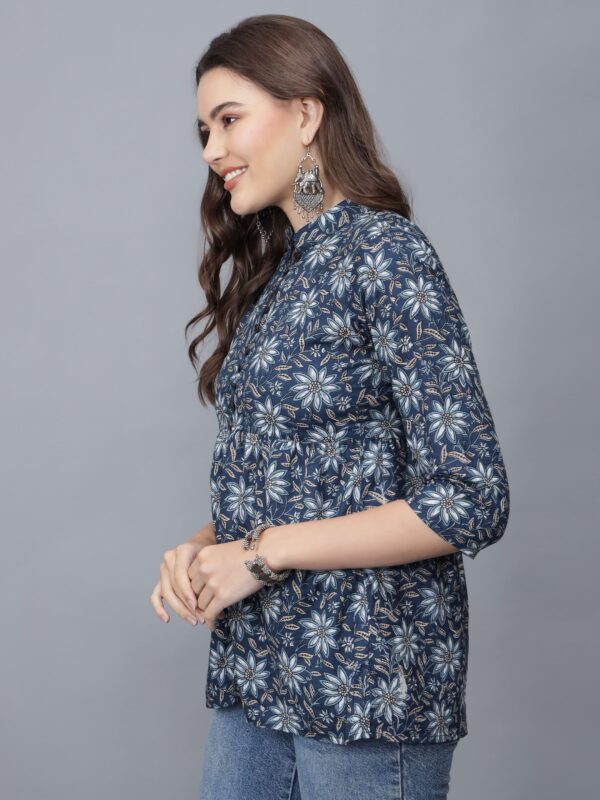 Women's Collar Neck Pure Cotton Short Kurti (Blue) -Etraana.com