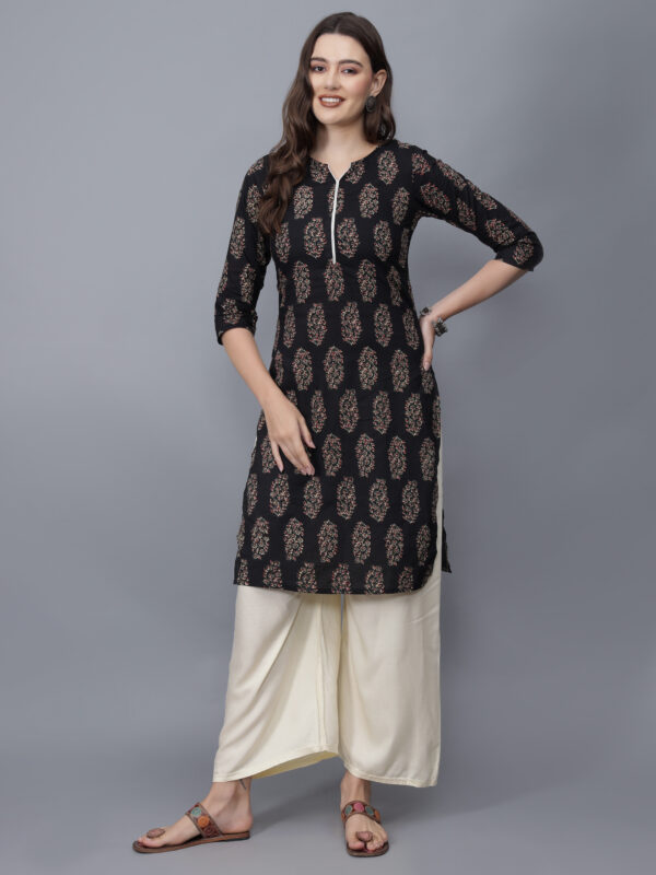 Women's Floral Print Pure Cotton Kurta (Black)-etraana.com