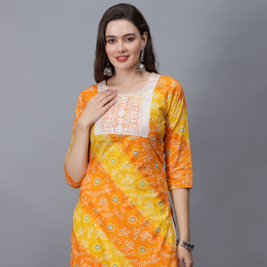 Women's Neck Design Bandhani Print Cotton Kurta - Etraana.com