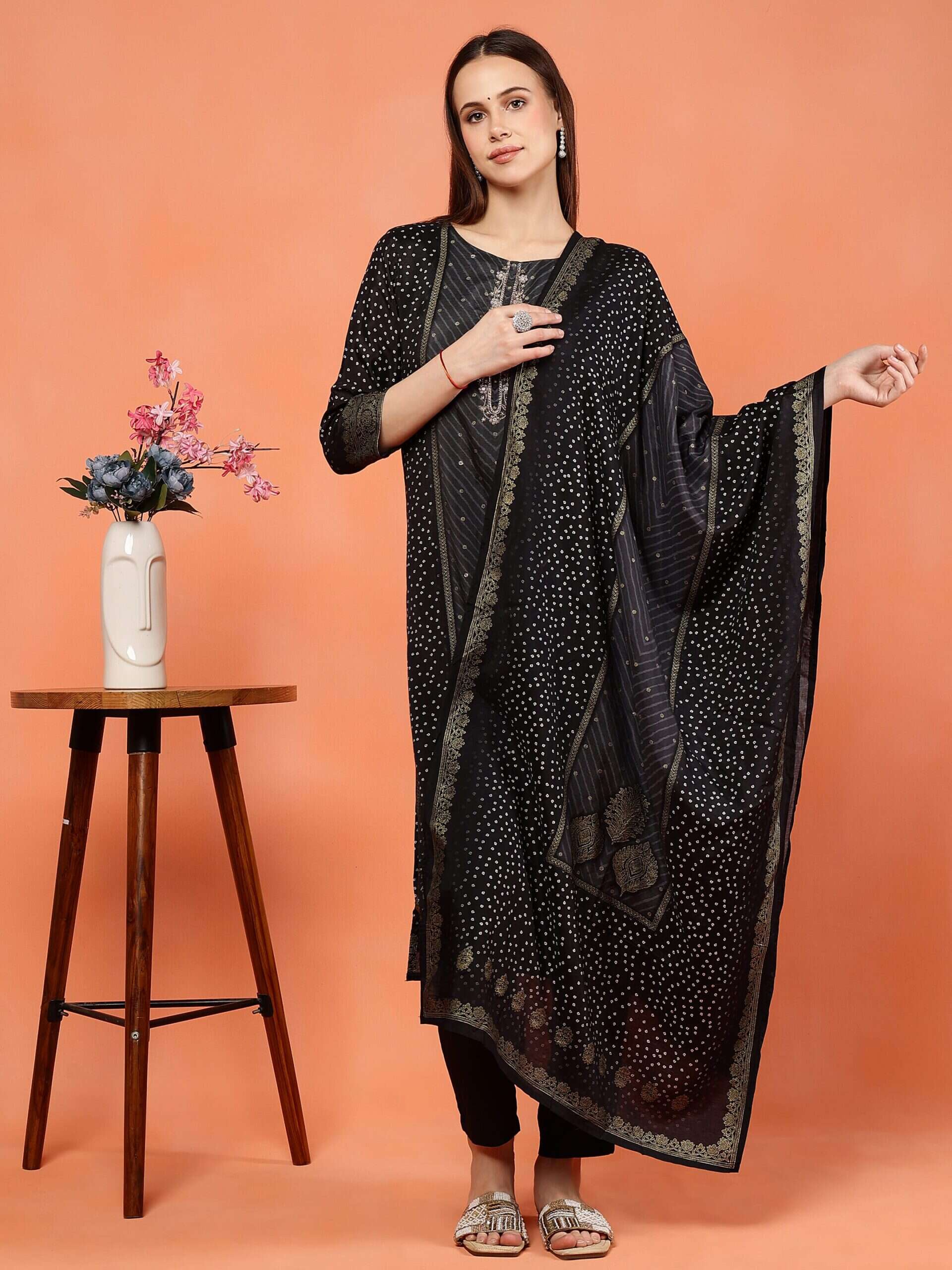 Maslin Kurta Dupatta Set for Women - Etraana