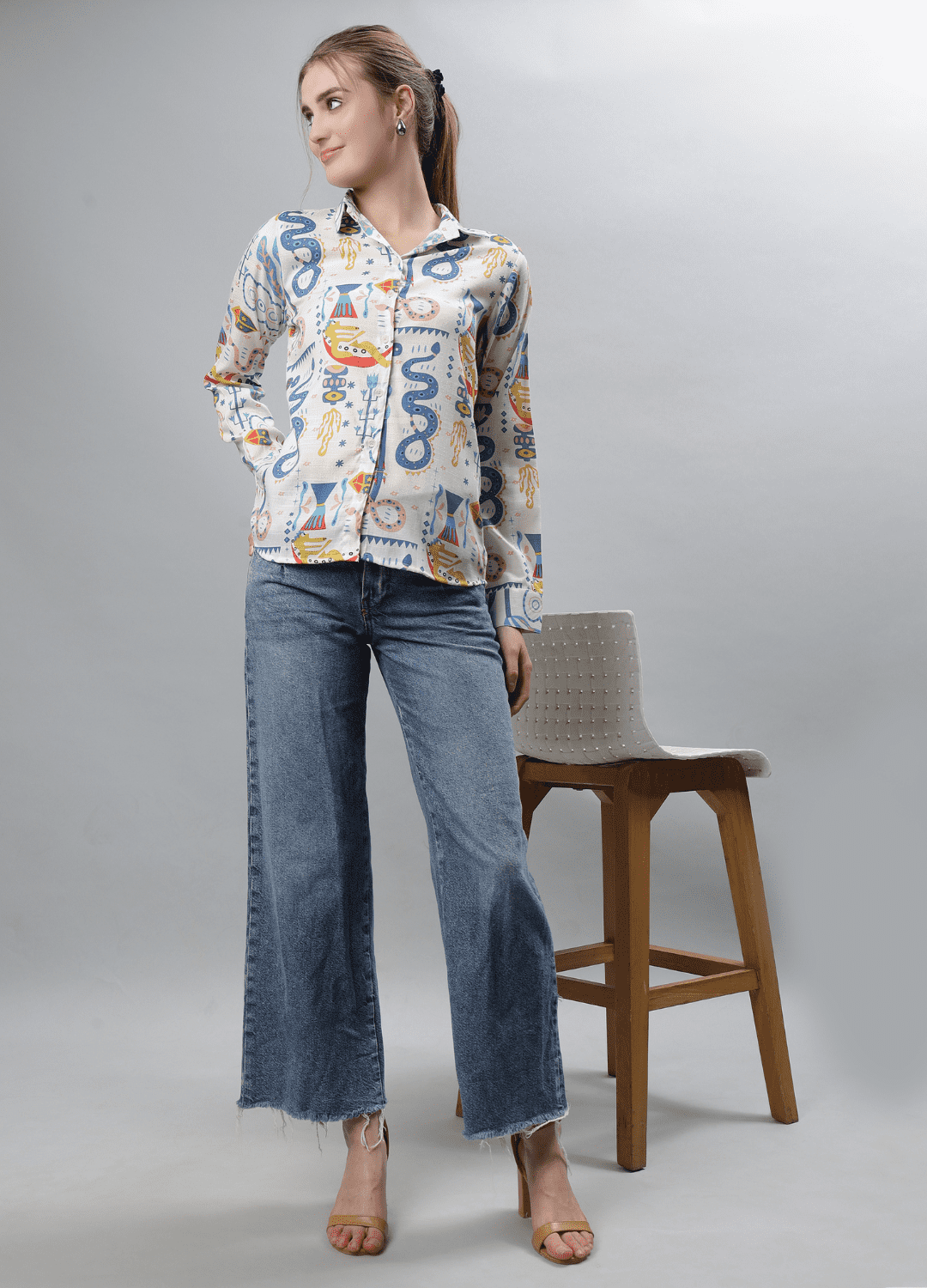 Women's White Regular Fit Shirt - Etraana