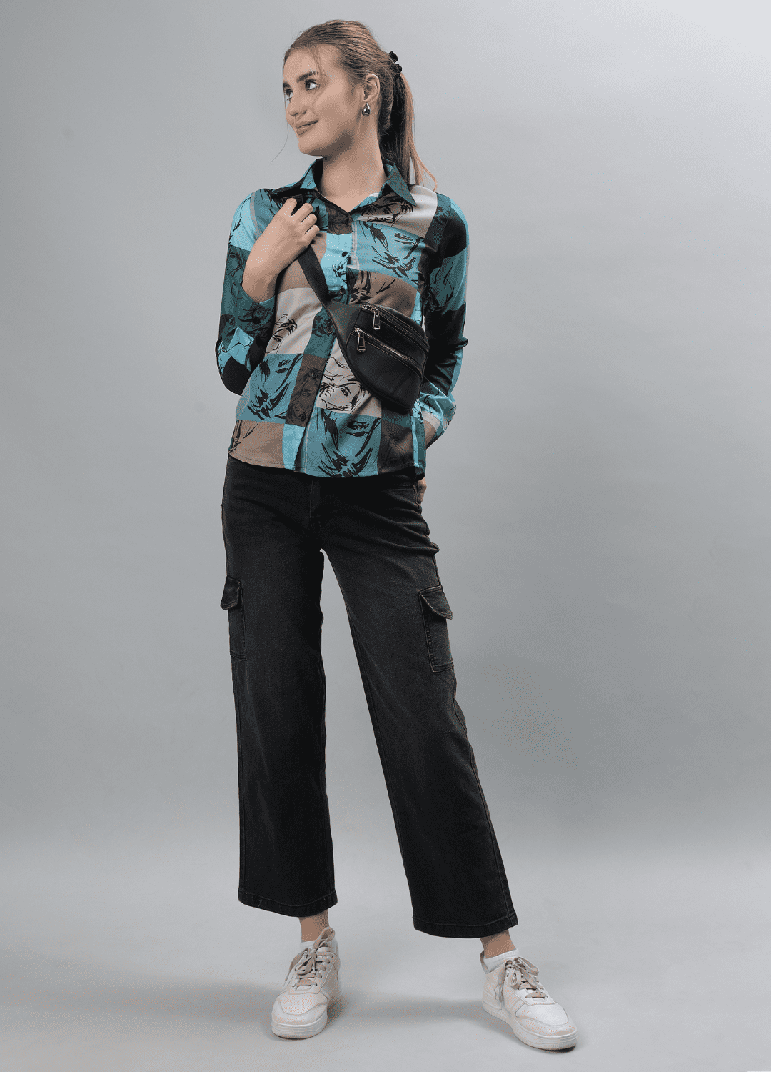 Women's Green Regular Fit Shirt - Etraana